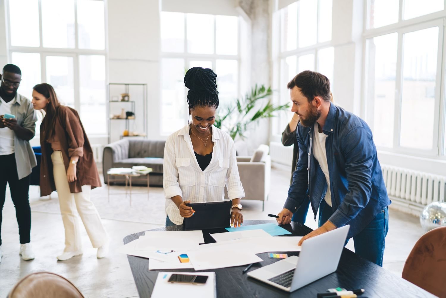 diverse-colleagues-working-in-office