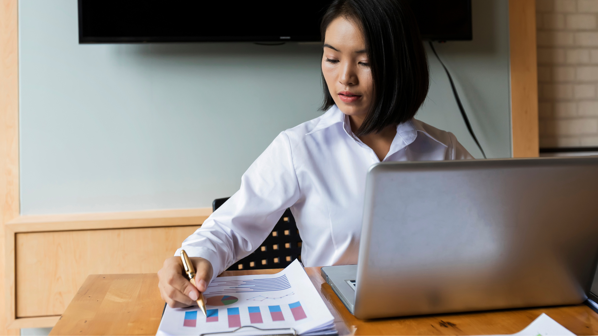 Top 10 Signs You've Outgrown Spreadsheets for Project & Portfolio Management